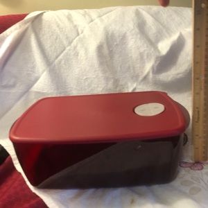 Tupperware store and heat